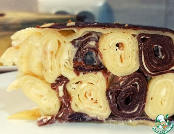 Шоколадно-ванильный блинный торт