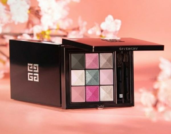 </p>
<p>                            Givenchy L'Heure Rose Makeup Collection Spring 2021</p>
<p>                        